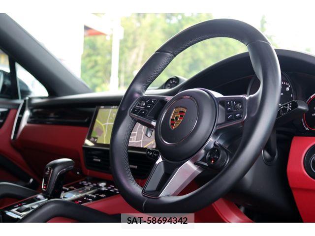 Porsche CAYENNE 2021-05 7903231-15