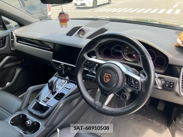Porsche CAYENNE 2020-04 8037607-9
