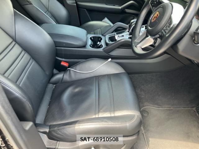 Porsche CAYENNE 2020-04 8037607-11