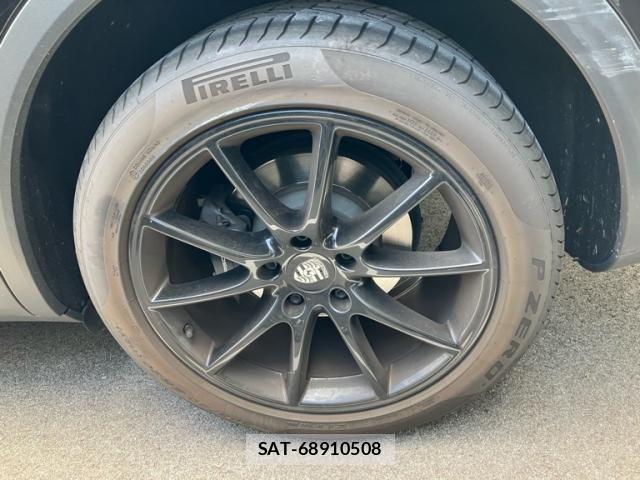 Porsche CAYENNE 2020-04 8037607-3