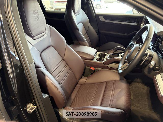 Porsche CAYENNE 2024-02 8101200-5