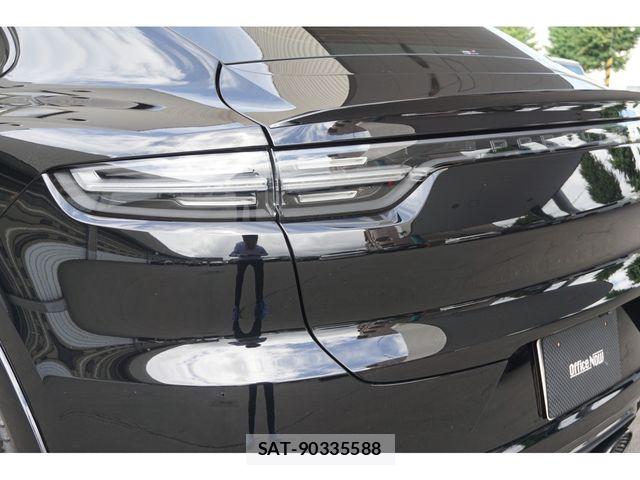 Porsche CAYENNE 2022-11 8414375-15