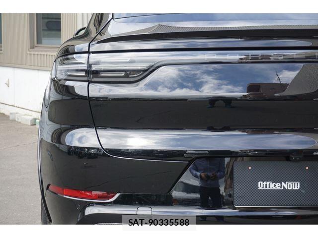 Porsche CAYENNE 2022-11 8414375-16