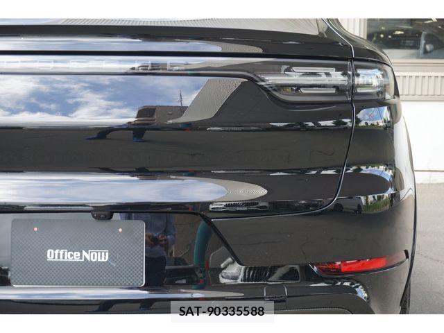 Porsche CAYENNE 2022-11 8414375-17