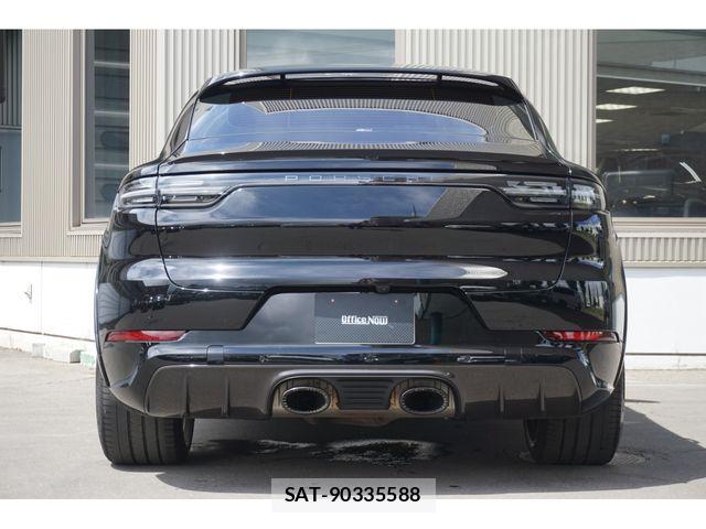 Porsche CAYENNE 2022-11 8414375-4