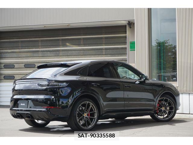 Porsche CAYENNE 2022-11 8414375-5