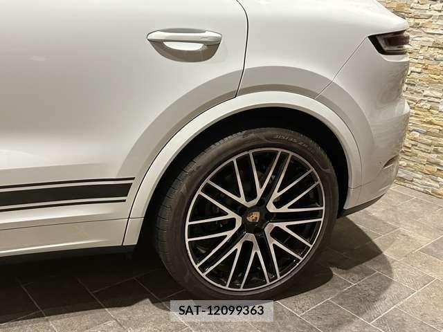 Porsche CAYENNE 2024-06 8526581-17