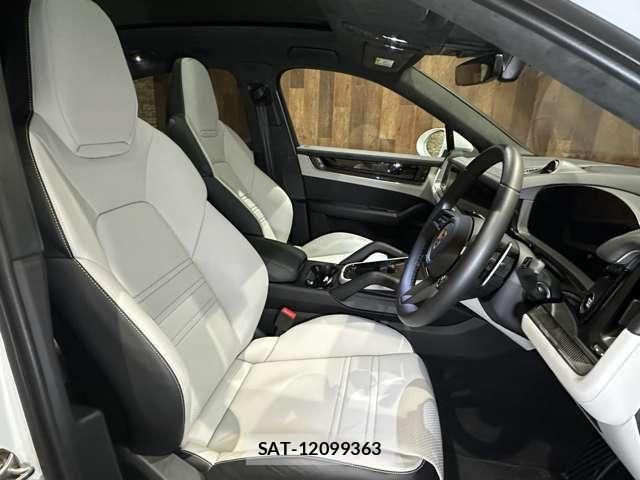 Porsche CAYENNE 2024-06 8526581-19