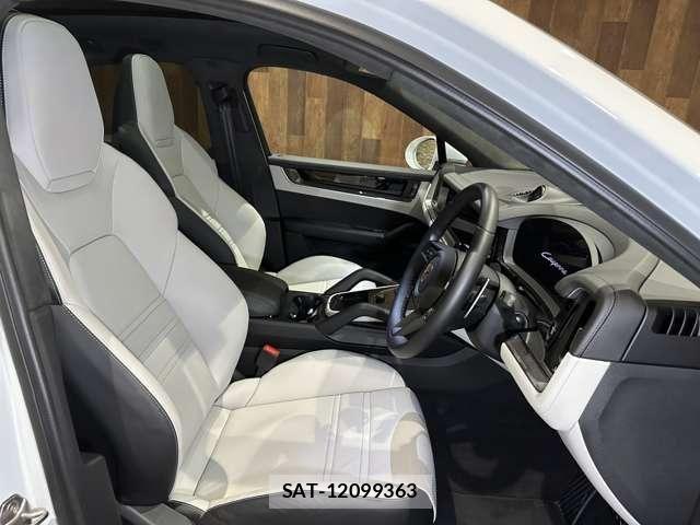 Porsche CAYENNE 2024-06 8526581-21