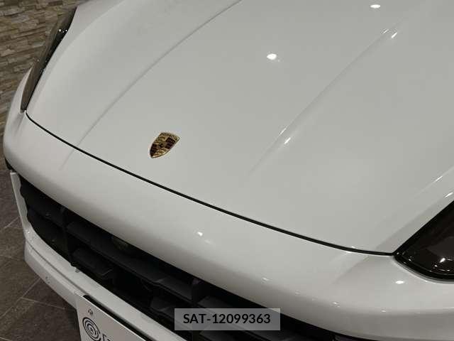 Porsche CAYENNE 2024-06 8526581-4