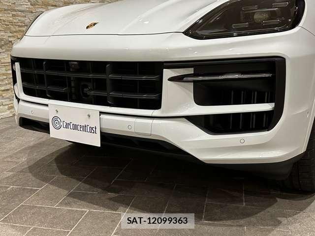 Porsche CAYENNE 2024-06 8526581-5