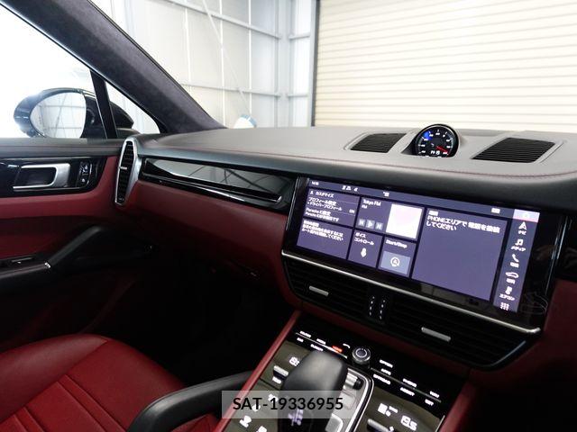 Porsche CAYENNE 2020-05 8686288-12