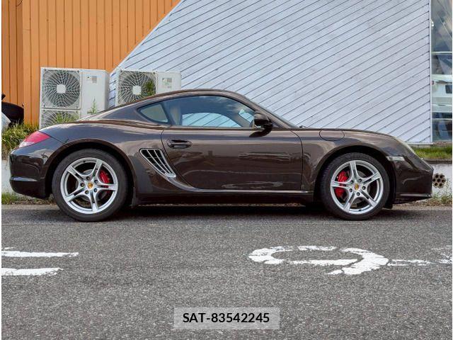 Porsche CAYMAN 2011-01 1332623-18