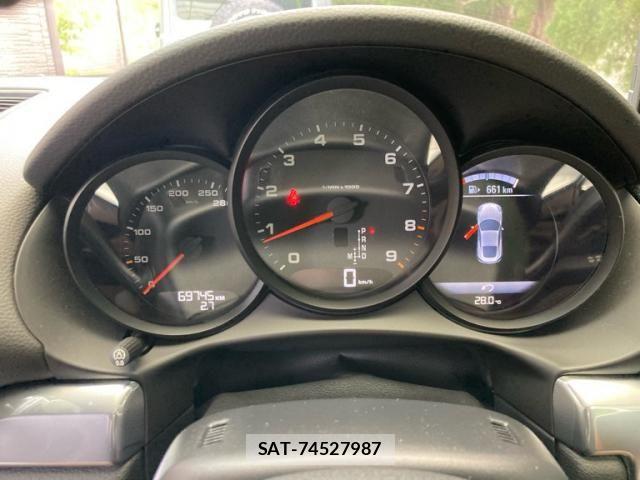 Porsche CAYMAN 2015-10 8781619-17