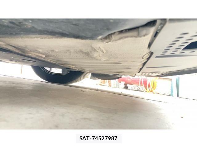 Porsche CAYMAN 2015-10 8781619-29