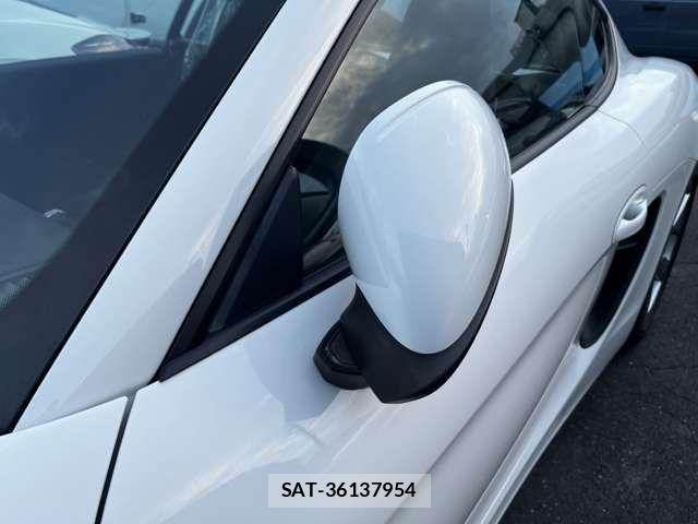 Porsche CAYMAN 2014-03 1429888-9