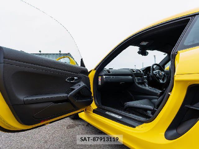 Porsche CAYMAN 2013-06 7329354-23