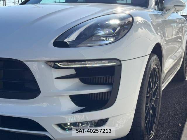 Porsche MACAN 2017-12 510407-13