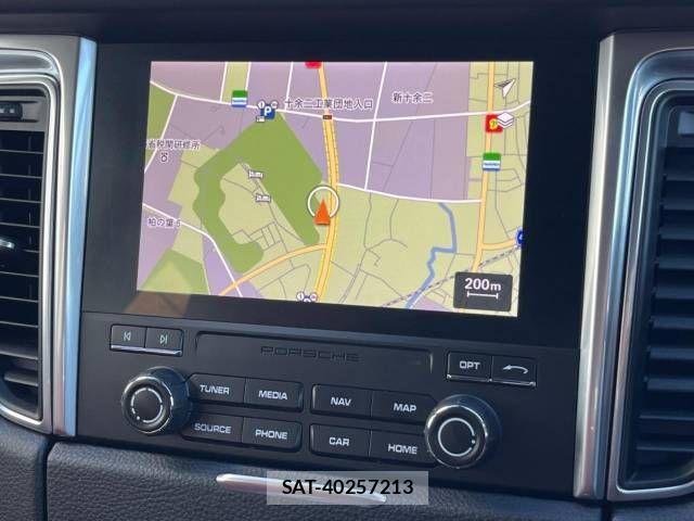 Porsche MACAN 2017-12 510407-3