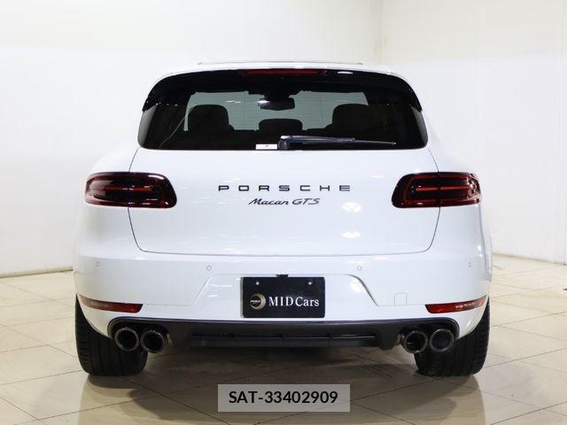 Porsche MACAN 2017-11 663826-23