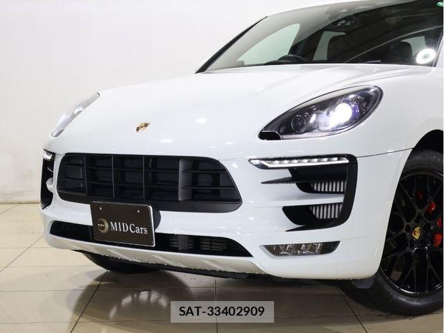 Porsche MACAN 2017-11 663826-24