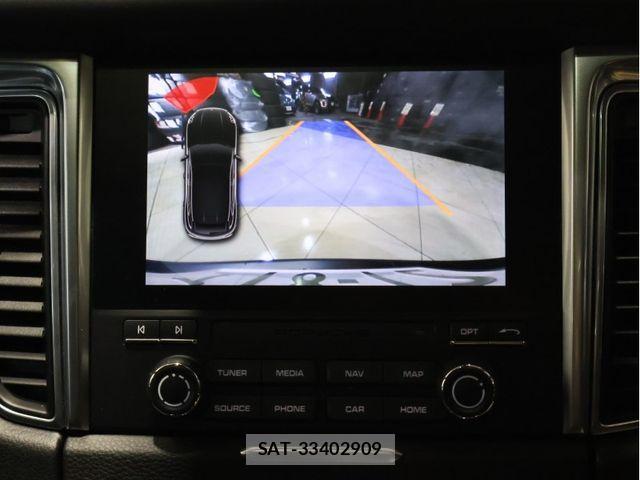 Porsche MACAN 2017-11 663826-6