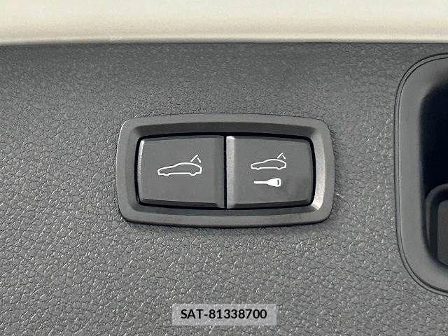 Porsche MACAN 2019-04 852997-9