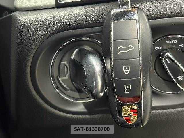 Porsche MACAN 2019-04 852997-10