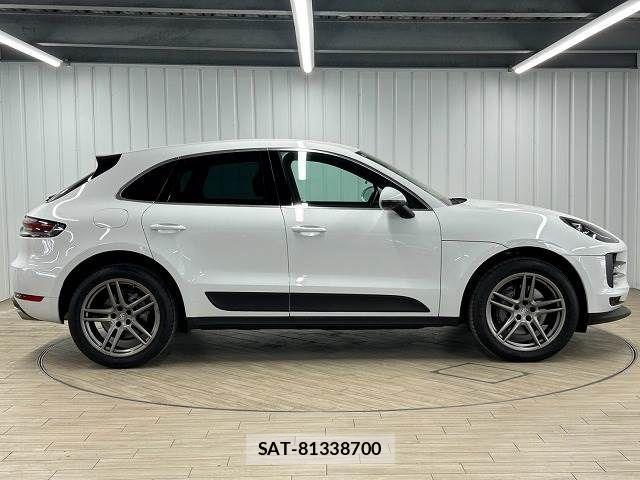Porsche MACAN 2019-04 852997-12