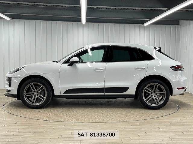 Porsche MACAN 2019-04 852997-13