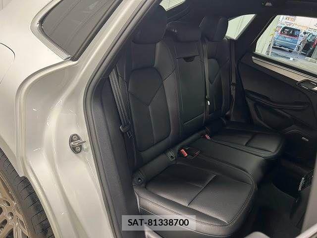 Porsche MACAN 2019-04 852997-5
