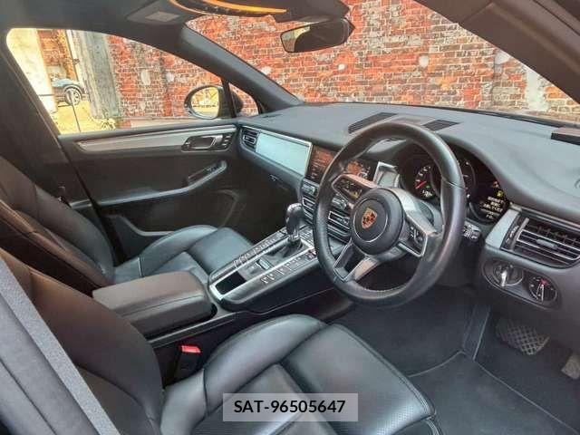 Porsche MACAN 2020-01 910744-9