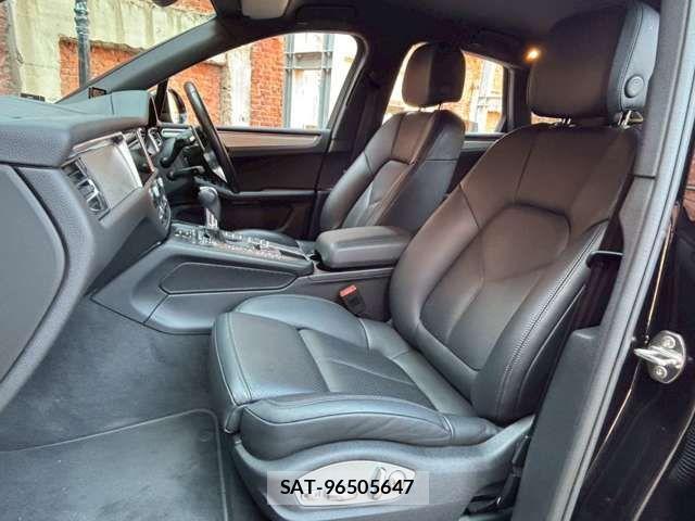 Porsche MACAN 2020-01 910744-11