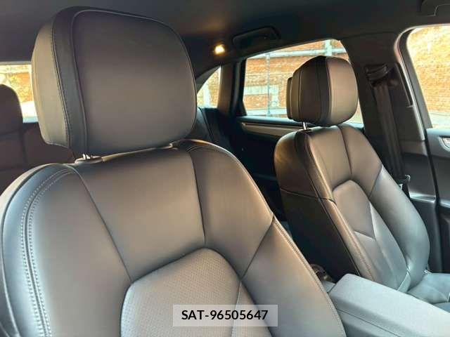 Porsche MACAN 2020-01 910744-18