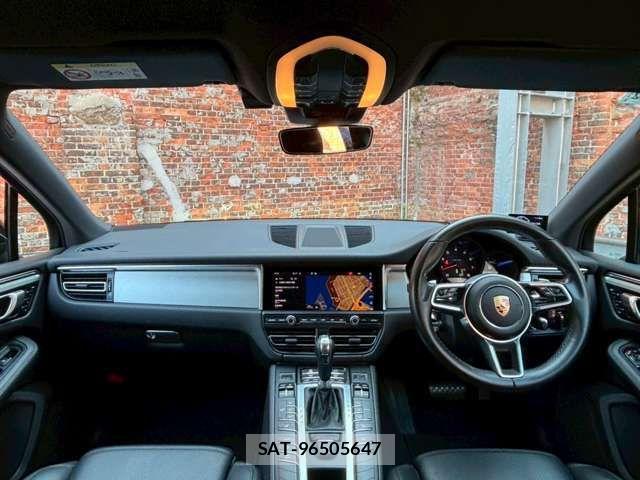 Porsche MACAN 2020-01 910744-1