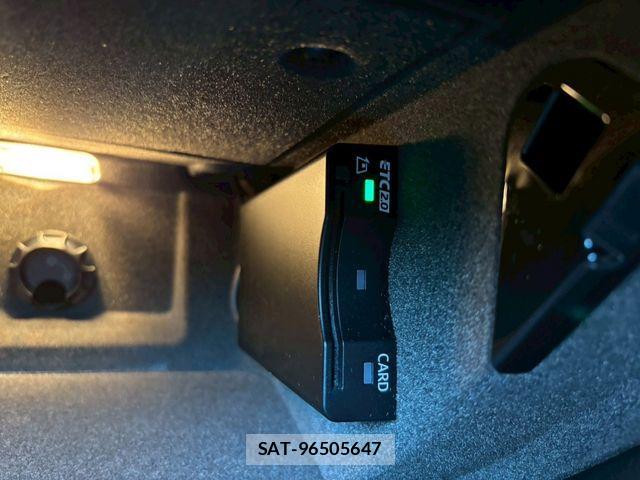 Porsche MACAN 2020-01 910744-25