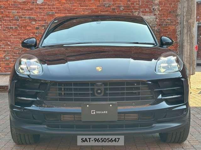 Porsche MACAN 2020-01 910744-3