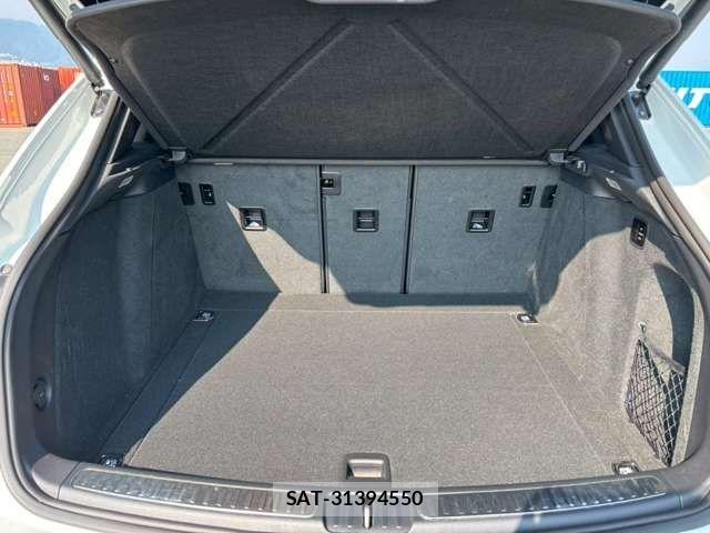 Porsche MACAN 2024-03 1288991-10