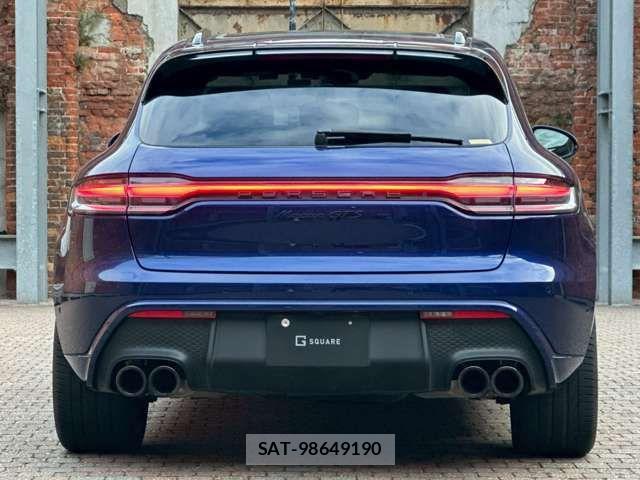 Porsche MACAN 2023-09 1314700-13