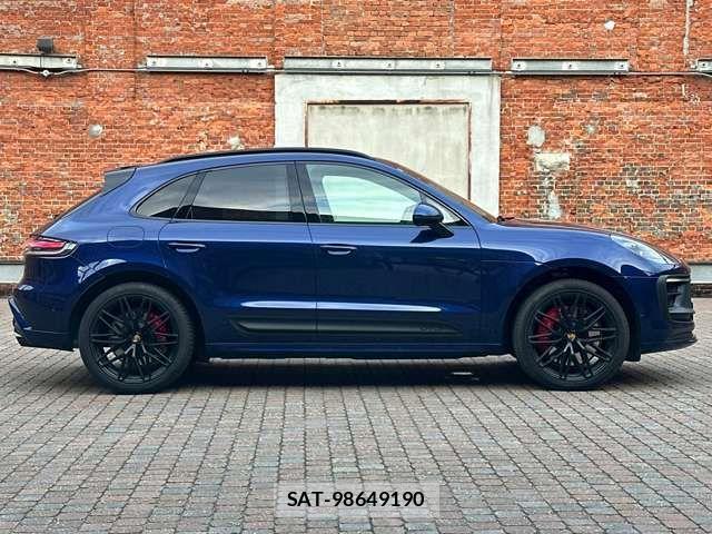 Porsche MACAN 2023-09 1314700-14