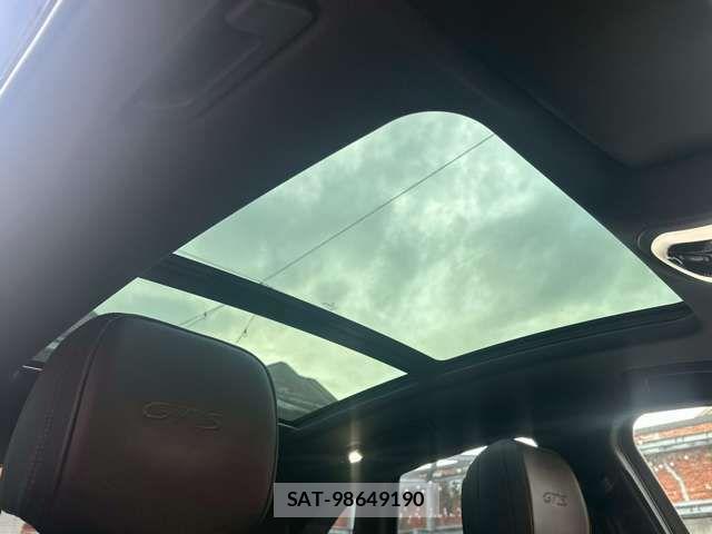 Porsche MACAN 2023-09 1314700-3