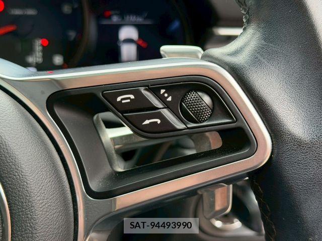 Porsche MACAN 2020-09 1320029-23