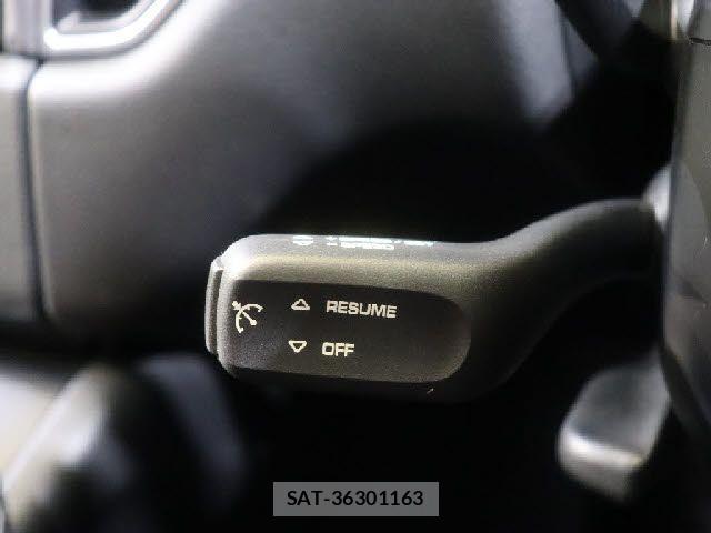 Porsche MACAN 2018-03 1332627-13
