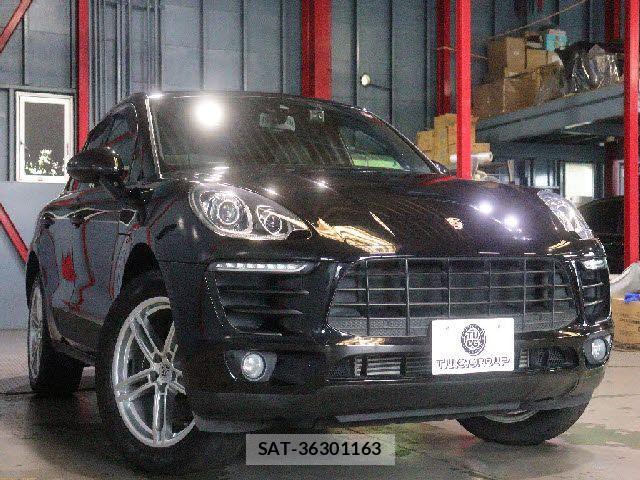 Porsche MACAN 2018-03 1332627-19