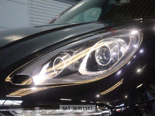 Porsche MACAN 2018-03 1332627-22
