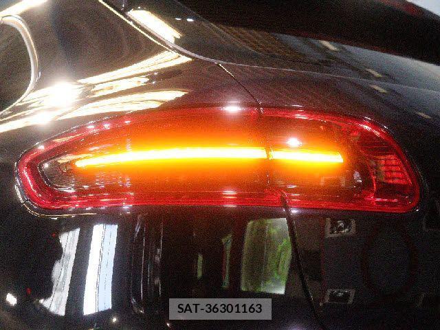 Porsche MACAN 2018-03 1332627-24