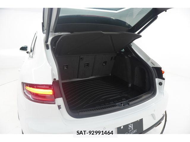 Porsche MACAN 2020-02 1381542-24