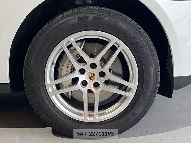 Porsche MACAN 2017-10 1405342-11