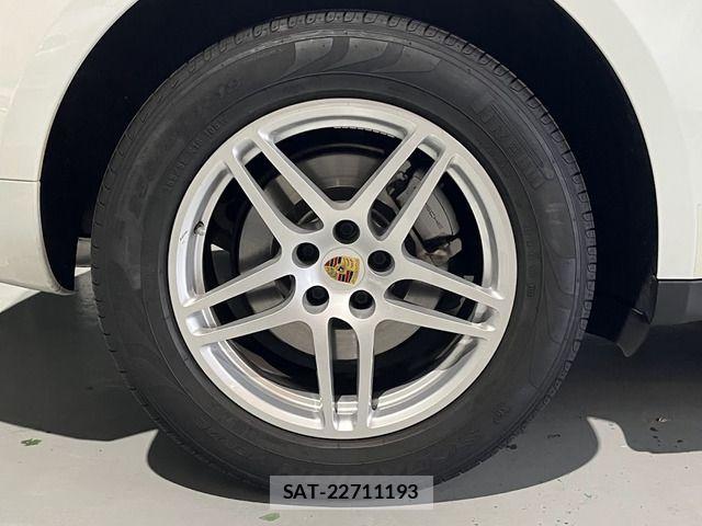 Porsche MACAN 2017-10 1405342-12