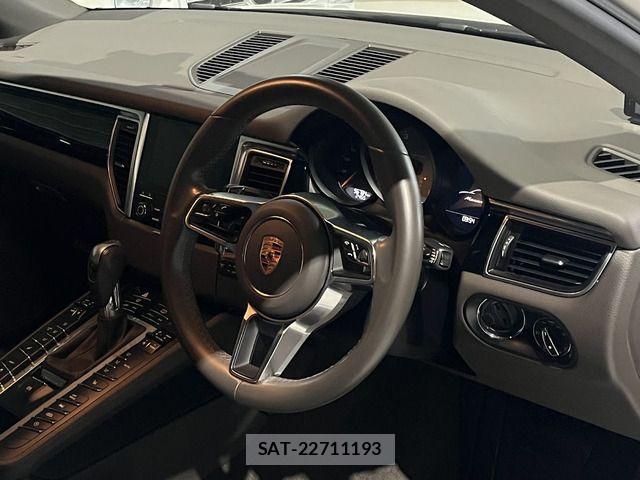 Porsche MACAN 2017-10 1405342-13